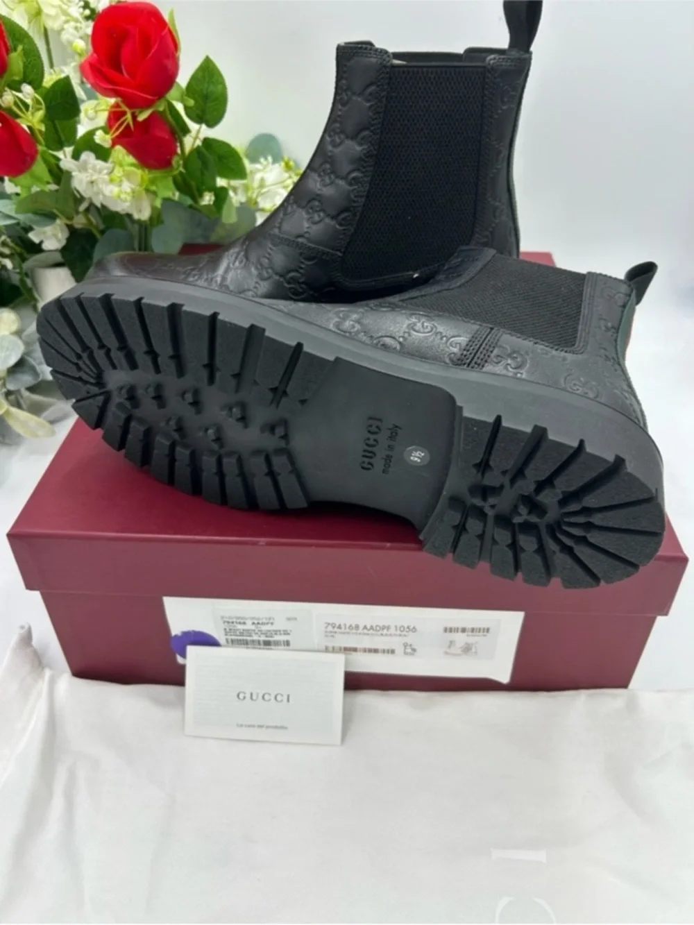 Gucci MIART GG Leather logo sole Chelsea boots size 9.5 made in Italy